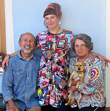 Inge Lanznaster, Sergio, Elisa Donazzolo_articoli artigianali, carillon per bambini,  etichette dipente a mano. 
